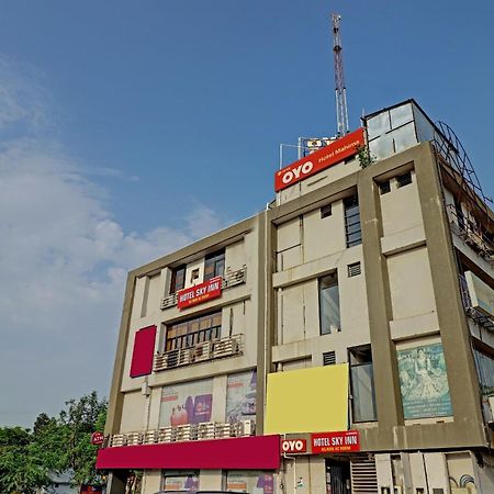 Oyo 11649 Hotel Mahima Gandhinagar Eksteriør bilde