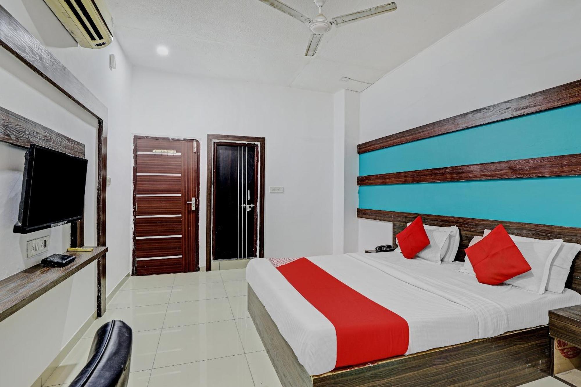 Oyo 11649 Hotel Mahima Gandhinagar Eksteriør bilde