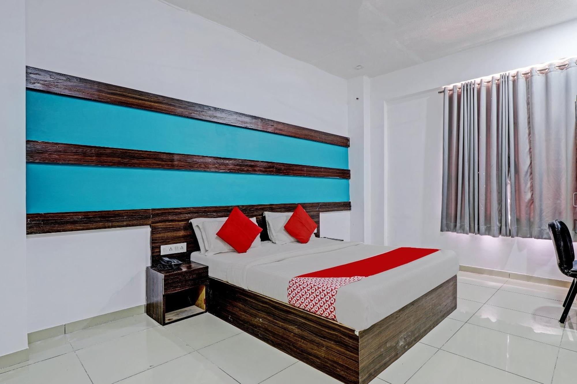 Oyo 11649 Hotel Mahima Gandhinagar Eksteriør bilde