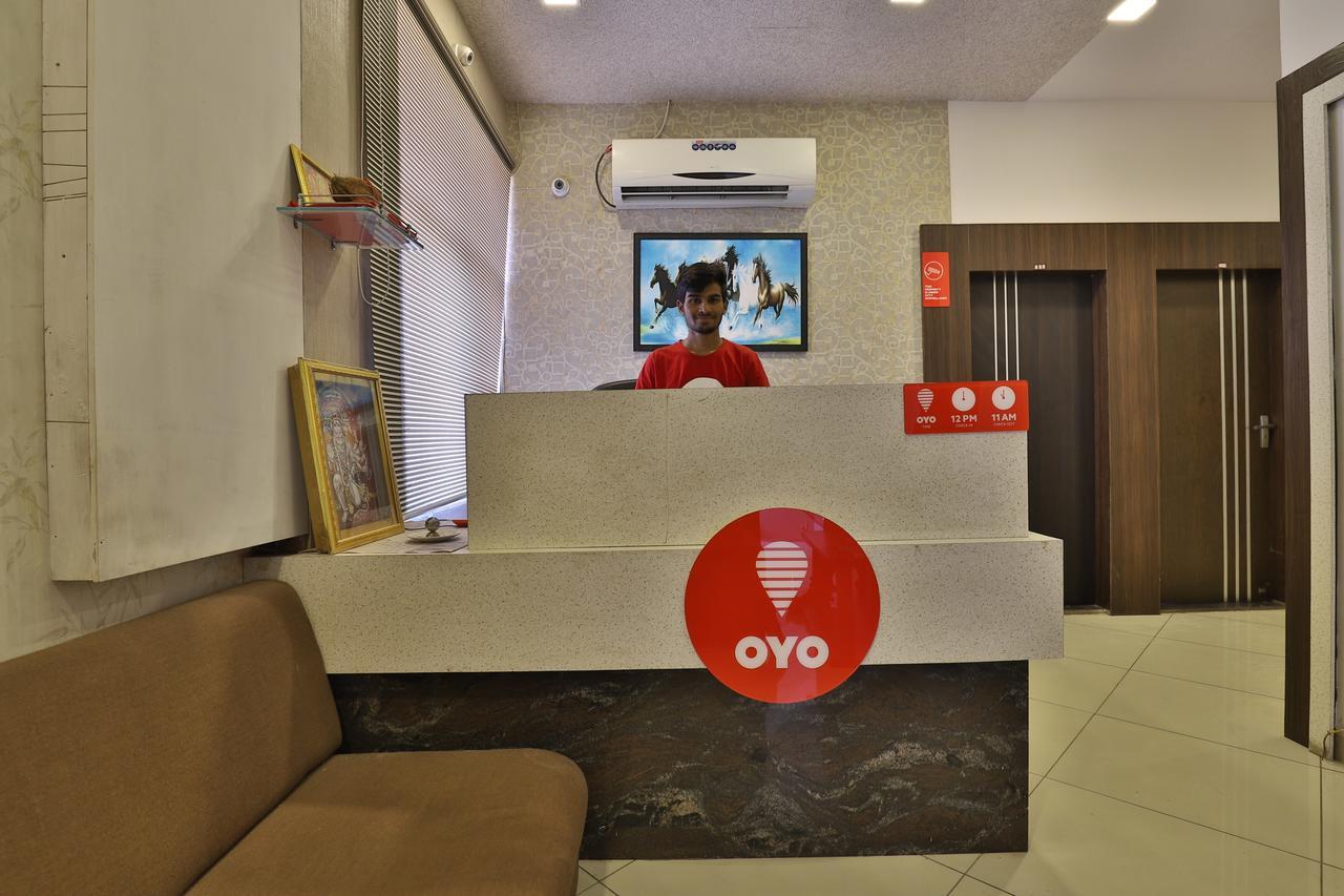 Oyo 11649 Hotel Mahima Gandhinagar Eksteriør bilde