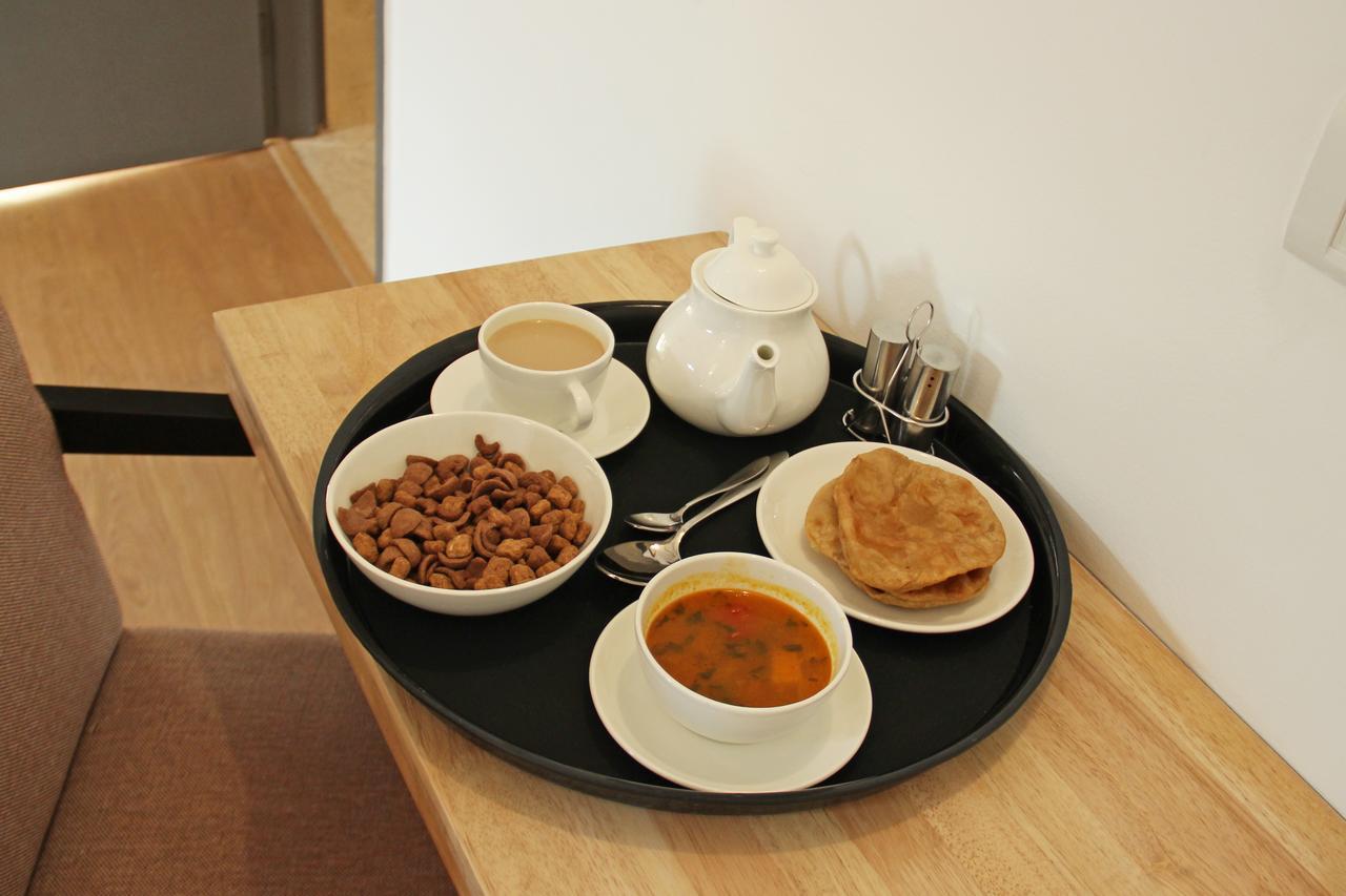 Oyo 11649 Hotel Mahima Gandhinagar Eksteriør bilde